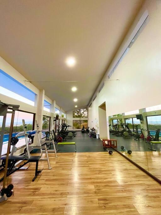 Cr Mariposa Rentals Comfortable Penthouse, Ac, Pool, Gym, Tennis Санта Ана Екстериор снимка