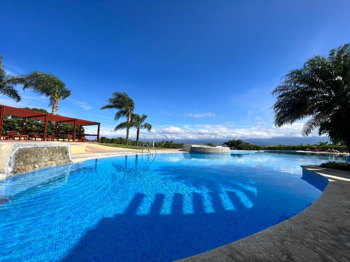 Cr Mariposa Rentals Comfortable Penthouse, Ac, Pool, Gym, Tennis Санта Ана Екстериор снимка